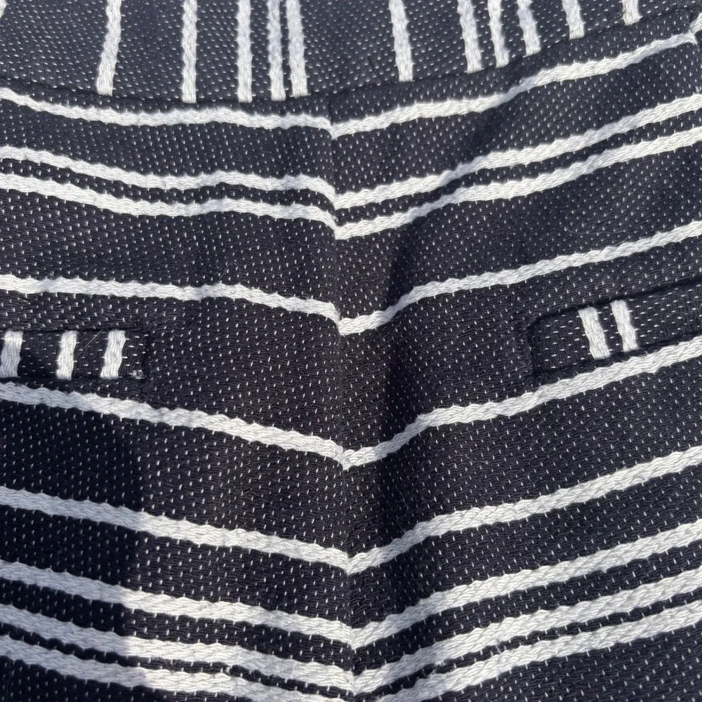 Banana Republic Shorts Womens 2 Navy Blue‎ Striped Sailor Button Detail